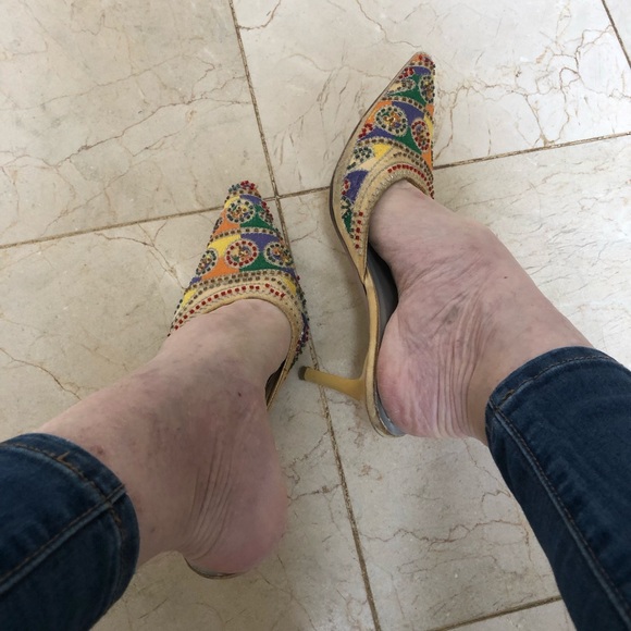 Heeled mule slippers, embroidery & beads, Size 6.5 - Picture 9 of 11